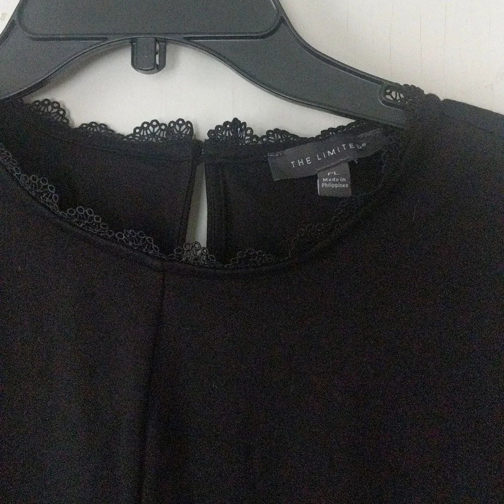 Women's Flowy Petite Shirt - The Limited - Picture 2 of 7